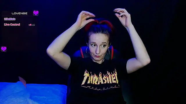 AgathaNoxe online show from December 10, 4:24 am