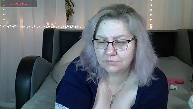 AngelinaGlam online show from October 11, 3:21 pm