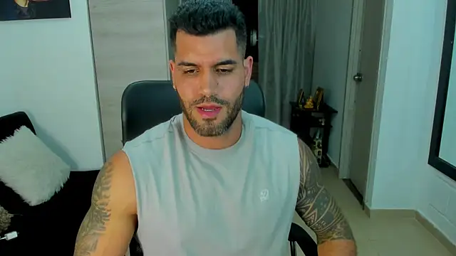 SamirHazard97 online show from February 10, 2:48 am