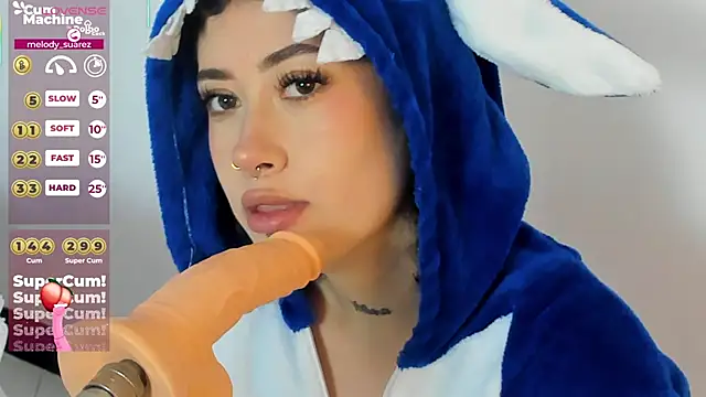 melody suarez online show from March 4, 7:43 pm