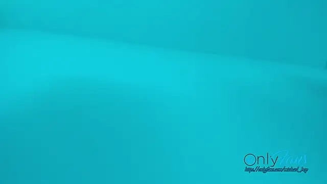 Snapshot of michael_boy88 chatting on September 11, 8:31 pm michael boy88 online show from September 11, 8:31 pm