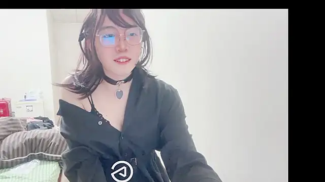 Snapshot of yahanr chatting on December 4, 11:08 am yahanr online show from December 4, 11:08 am