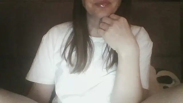 Snapshot of Sladkiegubki chatting on February 13, 8:13 pm Sladkiegubki online show from February 13, 8:13 pm