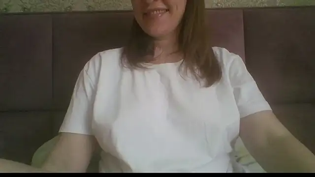 Sladkiegubki online show from April 16, 11:00 am