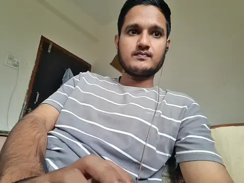 Jonrobinso online show from September 18, 4:58 am