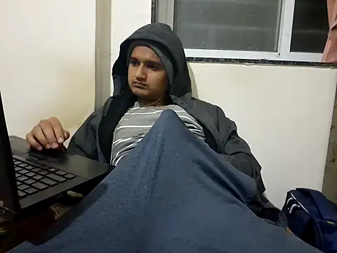 Jonrobinso online show from December 20, 4:25 pm