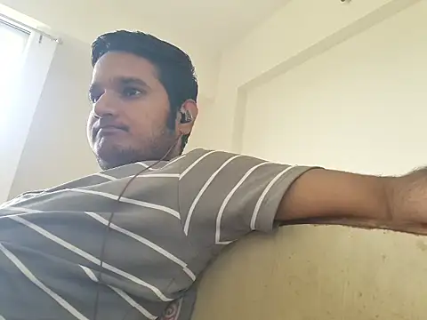Snapshot of Jonrobinso chatting on June 11, 3:48 am Jonrobinso online show from June 11, 3:48 am