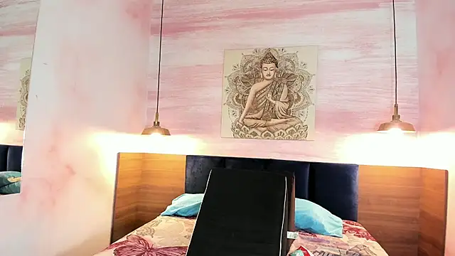 MelaniieRoux online show from February 21, 7:26 pm