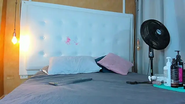  evamilf  online show from February 5, 12:21 pm