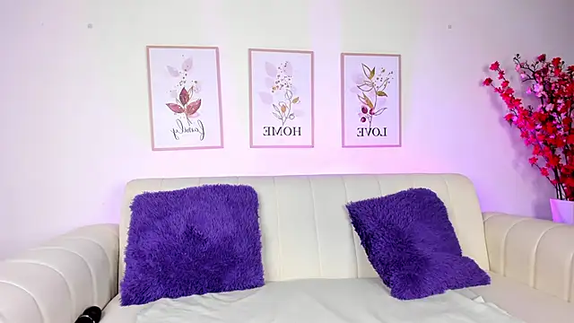 Snapshot of Harmony_Malkova chatting on January 31, 12:06 am Harmony Malkova online show from January 31, 12:06 am