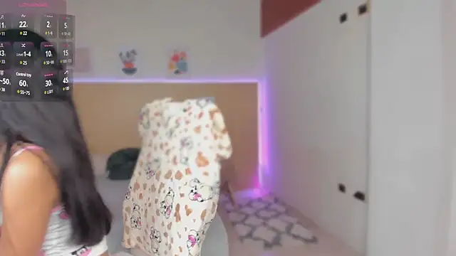 Snapshot of Harmony_Malkova chatting on March 18, 3:53 am Harmony Malkova online show from March 18, 3:53 am