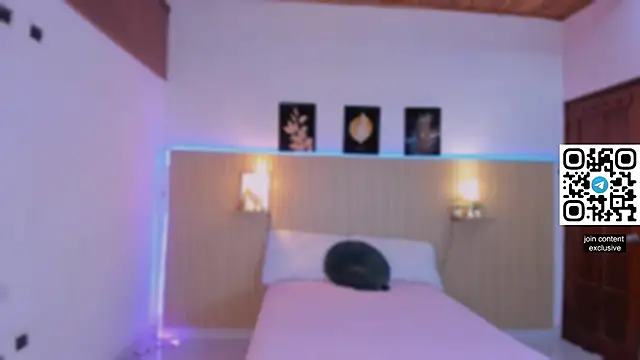 Snapshot of Harmony_Malkova chatting on November 14, 12:09 am Harmony Malkova online show from November 14, 12:09 am