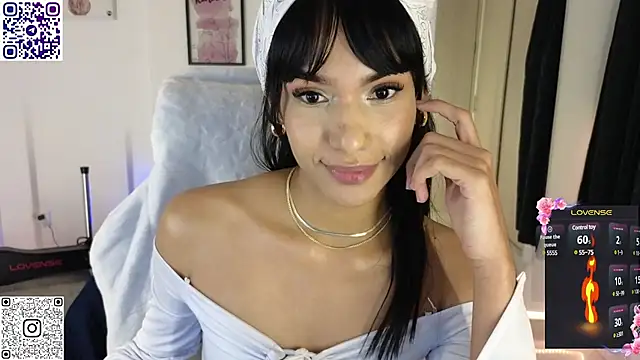 Snapshot of kharelys_777 chatting on January 15, 11:30 pm kharelys 777 online show from January 15, 11:30 pm