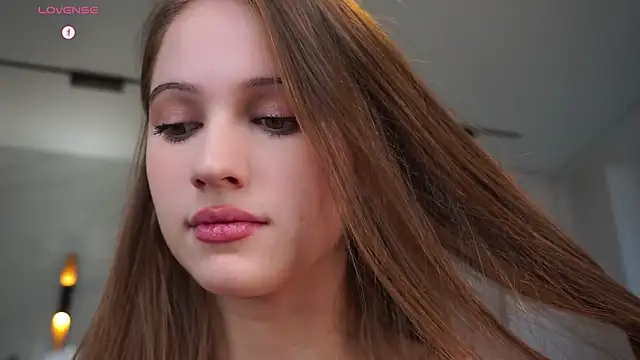 Snapshot of hecola chatting on November 8, 11:21 am hecola online show from November 8, 11:21 am