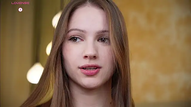 Snapshot of hecola chatting on December 4, 12:36 pm hecola online show from December 4, 12:36 pm