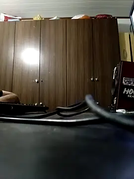 picadura1988 online show from September 18, 2:35 am