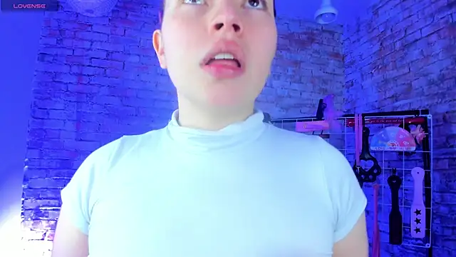 Snapshot of Cherry_xoxx chatting on September 9, 11:43 am Cherry xoxx online show from September 9, 11:43 am