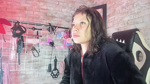 Snapshot of Cherry_xoxx chatting on November 2, 11:45 am Cherry xoxx online show from November 2, 11:45 am