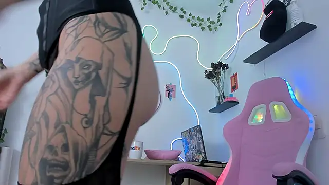 AlyRoses online show from March 14, 12:10 am