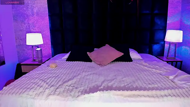 LottiCarter online show from February 18, 3:42 am