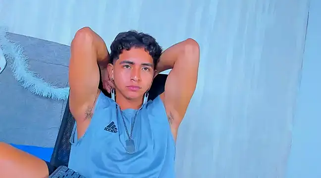 Snapshot of Muichiro_tokito1 chatting on December 18, 4:20 am Muichiro tokito1 online show from December 18, 4:20 am