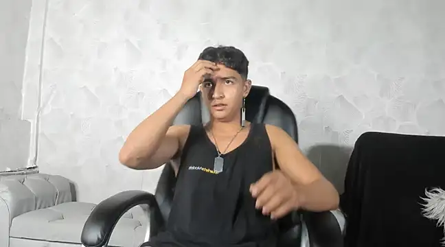 Snapshot of Muichiro_tokito1 chatting on December 20, 4:42 am Muichiro tokito1 online show from December 20, 4:42 am