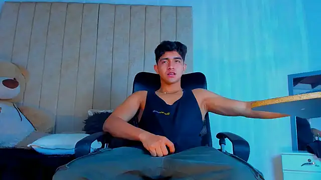 Snapshot of Muichiro_tokito1 chatting on February 2, 3:54 am Muichiro tokito1 online show from February 2, 3:54 am