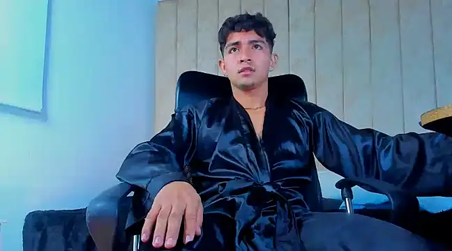 Snapshot of Muichiro_tokito1 chatting on February 15, 7:27 am Muichiro tokito1 online show from February 15, 7:27 am