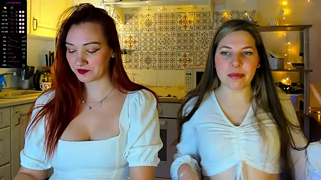 Annie aww online show from February 3, 8:35 pm