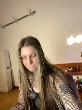 Annie aww online show from March 1, 11:15 pm