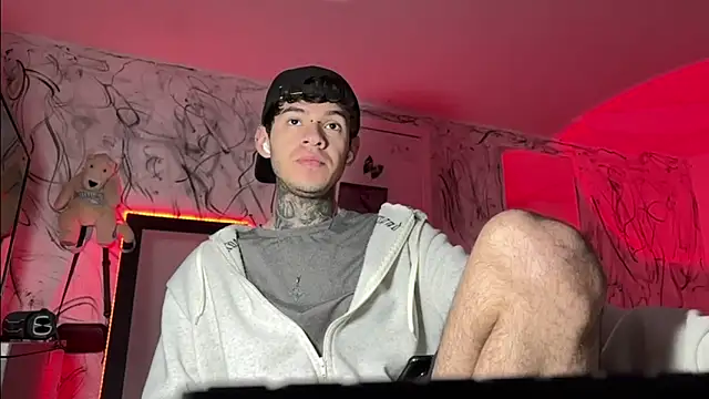 Saturno v online show from February 4, 11:49 am