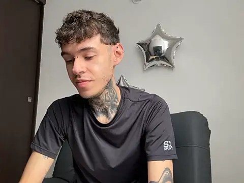 Saturno v online show from September 15, 8:42 pm