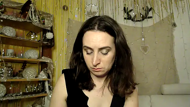 AskMeStandUp online show from February 25, 9:57 pm