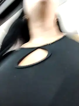 Snapshot of Miia_grand chatting on March 5, 8:32 pm Miia grand online show from March 5, 8:32 pm