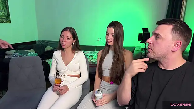 fcjuicy pussy online show from January 29, 5:02 pm