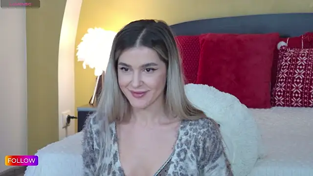 Snapshot of Sarah-Hart chatting on December 24, 4:51 pm Sarah-Hart online show from December 24, 4:51 pm