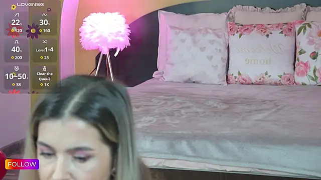 Snapshot of Sarah-Hart chatting on February 11, 5:47 am Sarah-Hart online show from February 11, 5:47 am