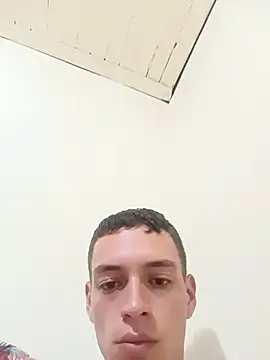 zeus67wrer online show from September 19, 11:05 pm