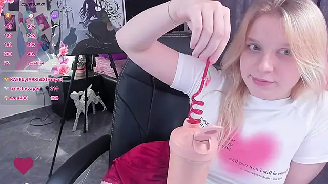 KarambaMoon online show from January 15, 3:11 am