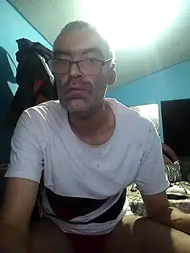 Snapshot of hugosafado333 chatting on March 16, 2:53 am hugosafado333 online show from March 16, 2:53 am