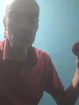 Snapshot of hugosafado333 chatting on October 18, 2:14 am hugosafado333 online show from October 18, 2:14 am