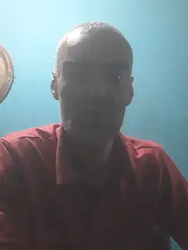 Snapshot of hugosafado333 chatting on October 19, 3:29 am hugosafado333 online show from October 19, 3:29 am