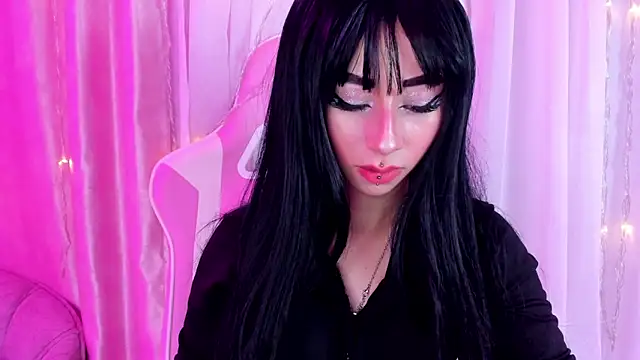 Snapshot of hanna__azumi chatting on March 1, 6:35 am hanna azumi online show from March 1, 6:35 am