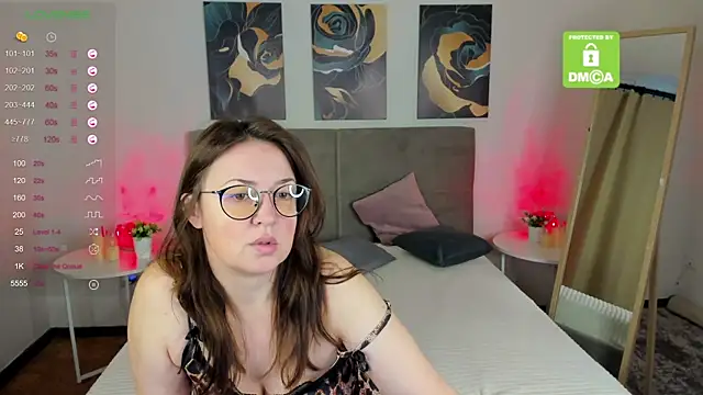 Snapshot of TiffanyWills chatting on October 27, 2:48 am TiffanyWills online show from October 27, 2:48 am