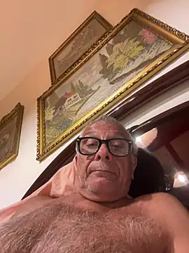 Snapshot of 4n4l1zz4m1 chatting on July 15, 8:03 pm 4n4l1zz4m1 online show from July 15, 8:03 pm