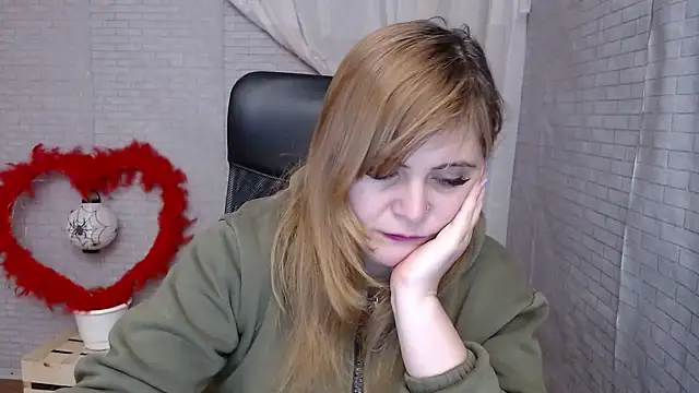 DaniellaKiss online show from February 19, 7:27 pm