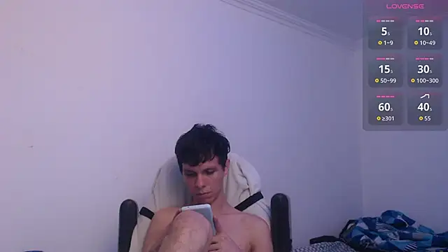 bryamado69 online show from April 22, 1:56 pm