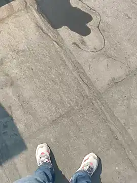 Snapshot of Gururonny07 chatting on December 9, 6:01 am Gururonny07 online show from December 9, 6:01 am