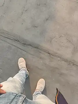 Snapshot of Gururonny07 chatting on December 12, 10:45 am Gururonny07 online show from December 12, 10:45 am