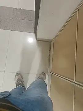 Snapshot of Gururonny07 chatting on February 19, 12:11 pm Gururonny07 online show from February 19, 12:11 pm